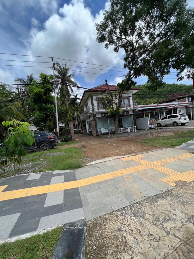 Kuta Circle Homestay Exterior photo