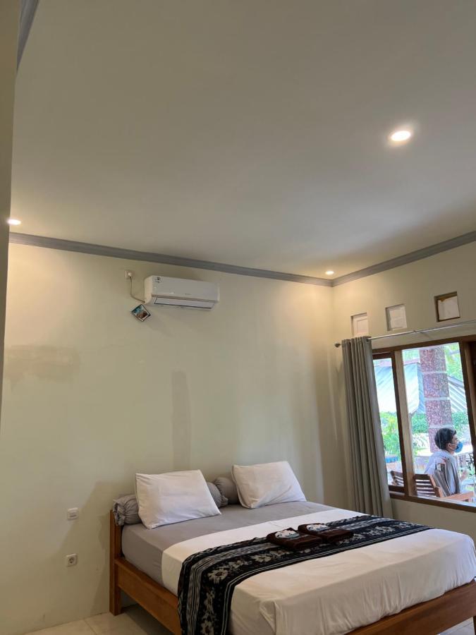 Kuta Circle Homestay Exterior photo